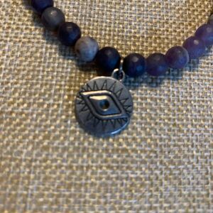 Amethyst eye bracelet. Silver plated.